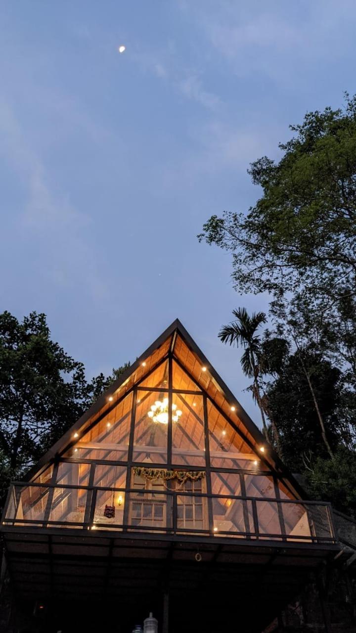 Whiskeywoods Villa Madikeri Buitenkant foto